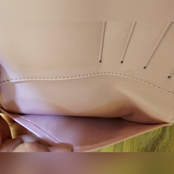 Louis Vuitton Monogram Vernis Walker Rose Wallet Bag - Picture 12 of 17